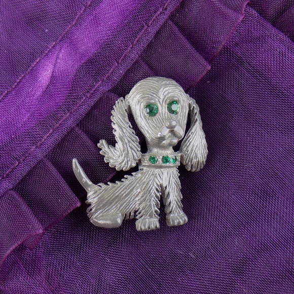 gerry Jewelry - Vintage Gerry's gray enamel dog green rhinestone